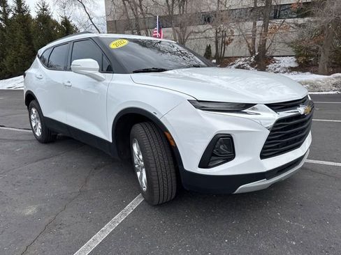 Used 2022 Chevrolet Blazer LT image 3