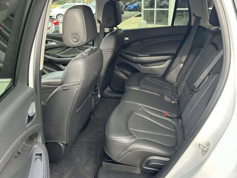 Used 2020 Buick Envision Essence image 13