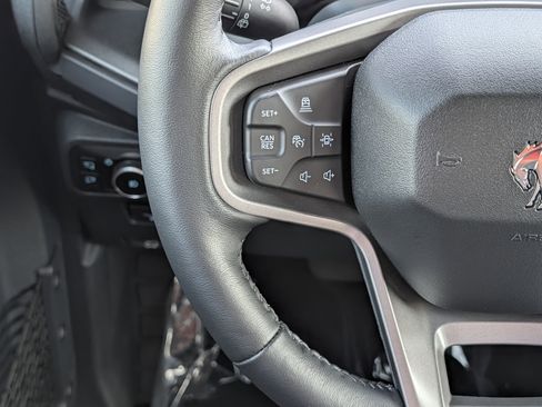 New 2025 Ford Bronco Badlands image 23