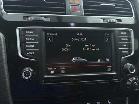 Used 2017 Volkswagen GTI SE FWD image 34