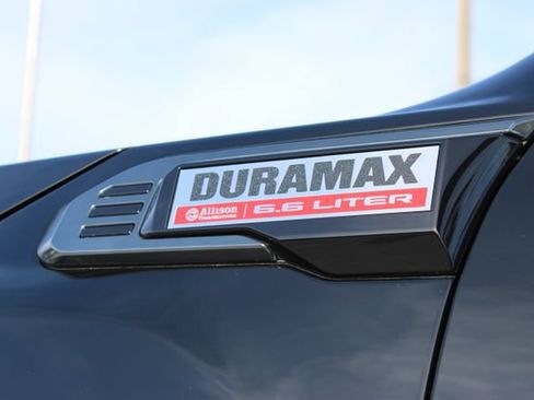 Used 2025 GMC Sierra 2500 AT4 w/ AT4 Premium Plus Package AWD/4WD image 17