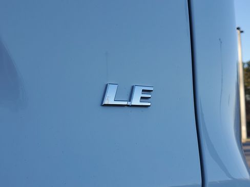 New 2025 Toyota RAV4 LE image 7