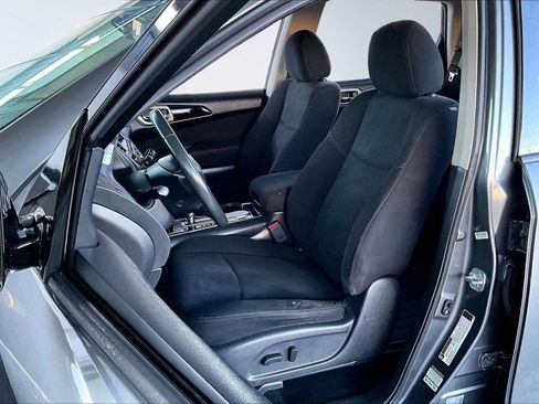 Used 2015 Nissan Pathfinder SV w/ Cargo Package image 18