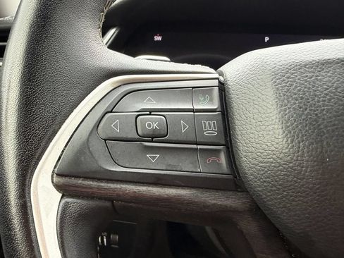 Used 2022 Jeep Grand Cherokee L Limited RWD image 28
