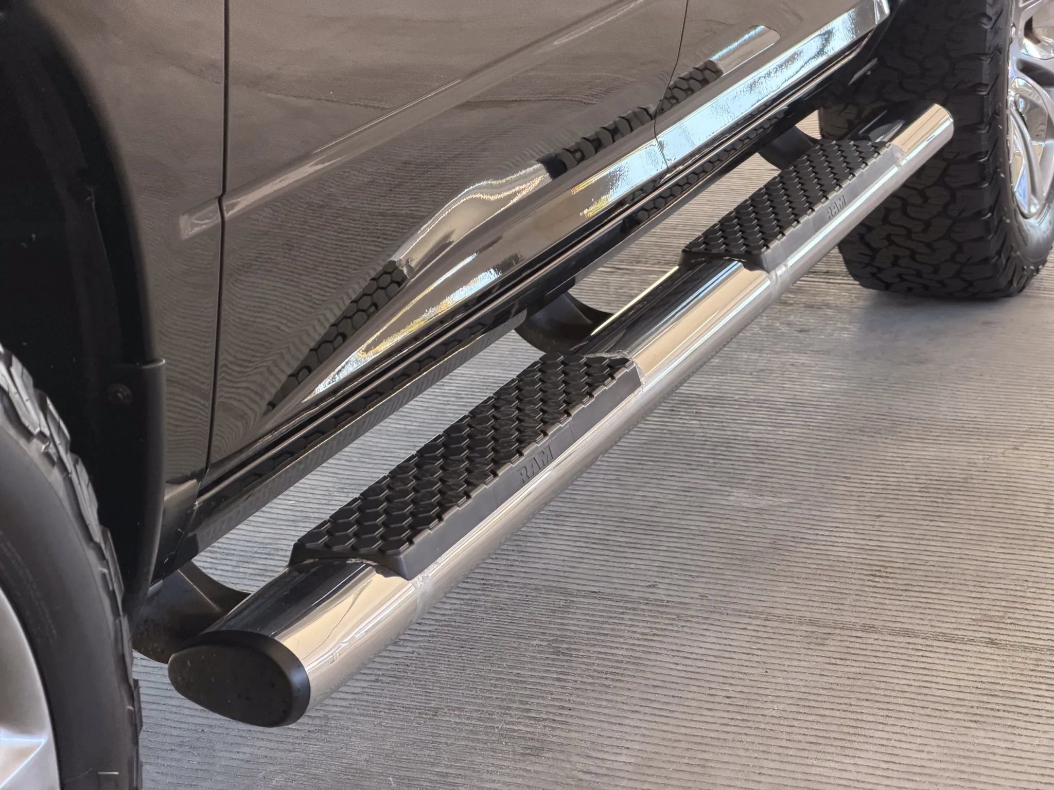 Used 2012 RAM 1500 Laramie Limited AWD/4WD image 11