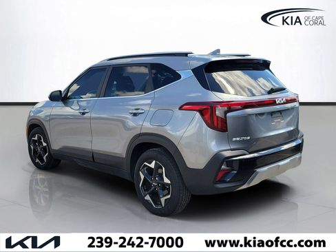Used 2025 Kia Seltos EX FWD image 4