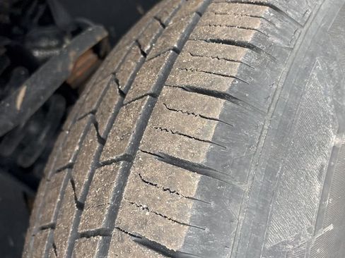 Used 2021 Toyota Tacoma SR image 2