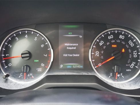 Used 2021 Toyota RAV4 XLE Premium FWD image 18