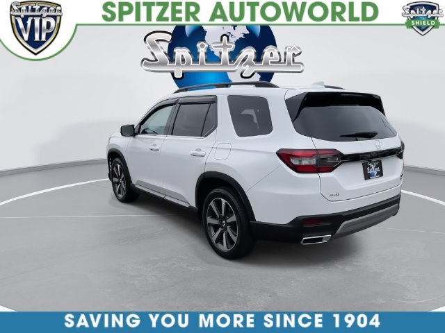 Used 2025 Honda Pilot Touring image 7