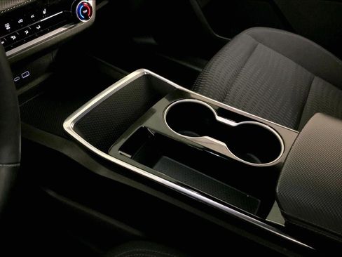 Used 2025 Chevrolet Equinox LT image 17