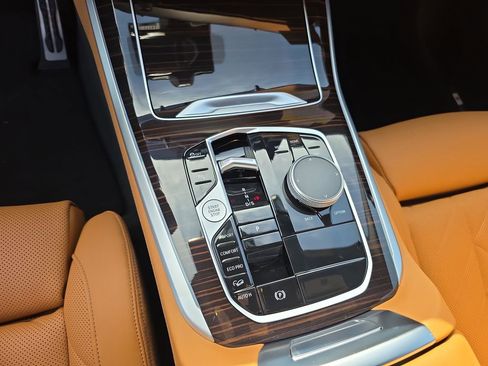 New 2026 BMW X5 xDrive40i w/ M Sport Package image 17