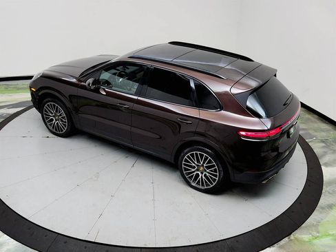Used 2020 Porsche Cayenne AWD/4WD image 36