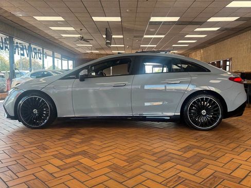 Used 2023 Mercedes-Benz EQE 500 4MATIC Sedan image 5