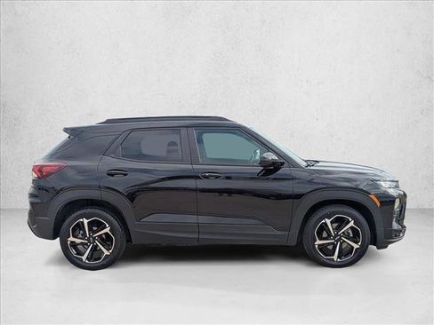 Used 2022 Chevrolet TrailBlazer RS w/ Convenience Package FWD image 4