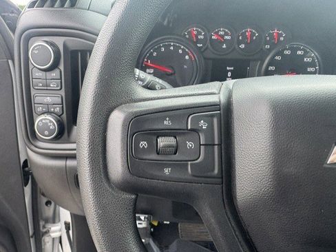 Used 2022 Chevrolet Silverado 1500 Custom AWD/4WD image 16
