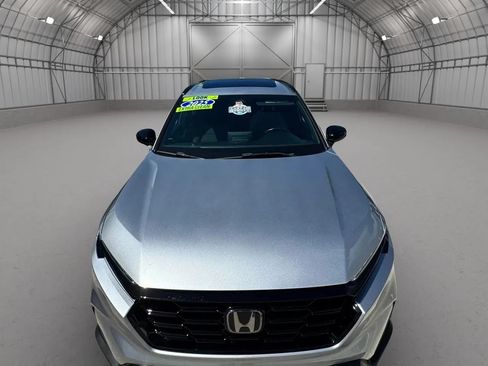Used 2025 Honda CR-V Sport image 3