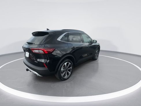 Used 2024 Ford Escape Platinum w/ Class II Trailer Tow Package image 8