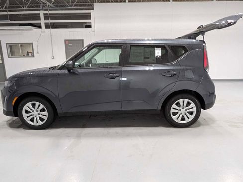 Certified 2023 Kia Soul LX image 12