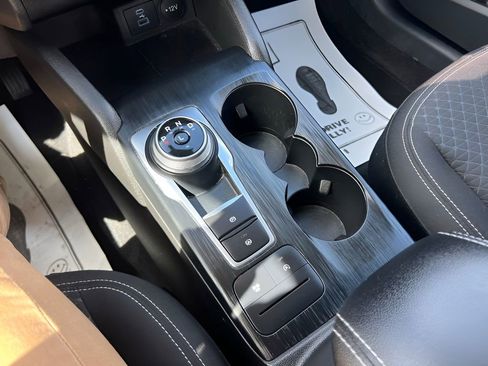 Used 2023 Ford Escape Active image 21