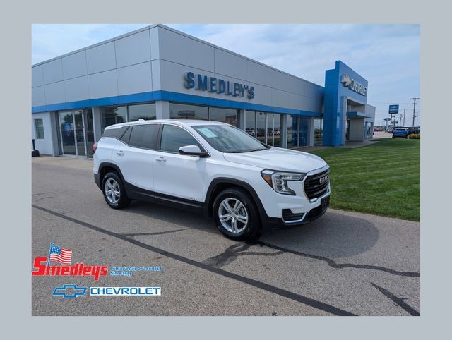 Used 2024 GMC Terrain SLE FWD image 1