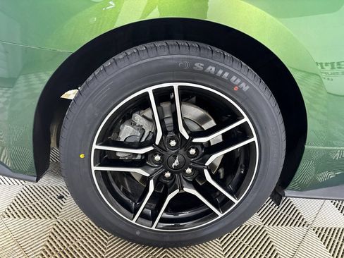 Used 2022 Ford Mustang GT Premium w/ Equipment Group 401A RWD image 27