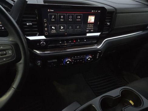 Used 2024 GMC Sierra 1500 Elevation image 33