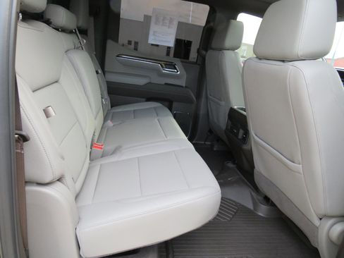 Used 2024 Chevrolet Silverado 1500 LT Trail Boss w/ LT Trail Boss Premium Package image 15