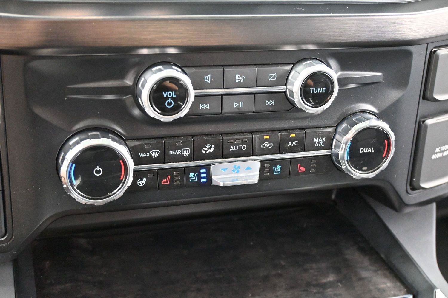 Used 2024 Ford F250 Lariat w/ Lariat Ultimate Package AWD/4WD image 24