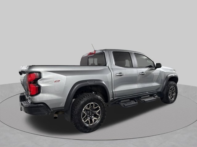 Used 2024 Chevrolet Colorado ZR2 w/ Technology Package AWD/4WD image 12