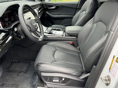 Certified 2025 Audi Q7 3.0T Prestige w/ Prestige Package image 24