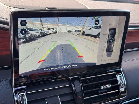 Used 2024 Lincoln Navigator Reserve image 28