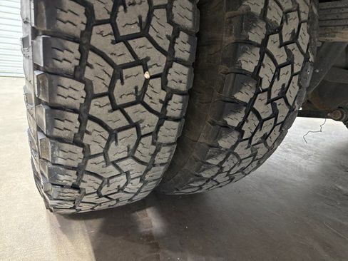 Used 2019 RAM 3500 Tradesman w/ Chrome Appearance Group image 41