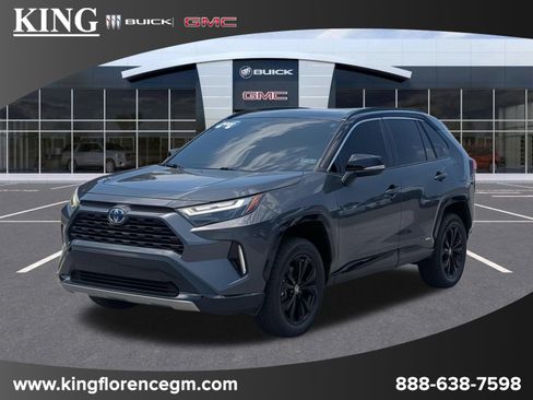 Used 2022 Toyota RAV4 XSE AWD/4WD image 1