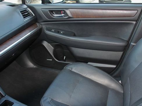 Used 2016 Subaru Outback 3.6R Limited image 27
