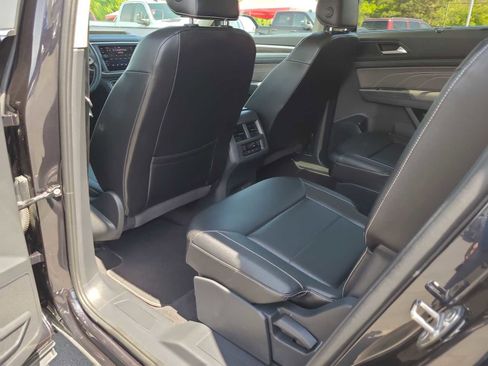 Used 2021 Volkswagen Atlas SE w/ Panoramic Sunroof Package AWD/4WD image 19