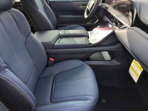 New 2026 INFINITI QX80 4WD w/ Sport Exterior Package image 31