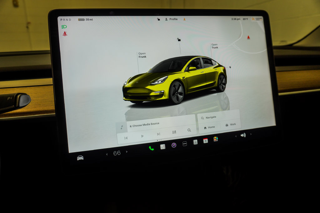 Used 2023 Tesla Model 3 Standard Range RWD image 22