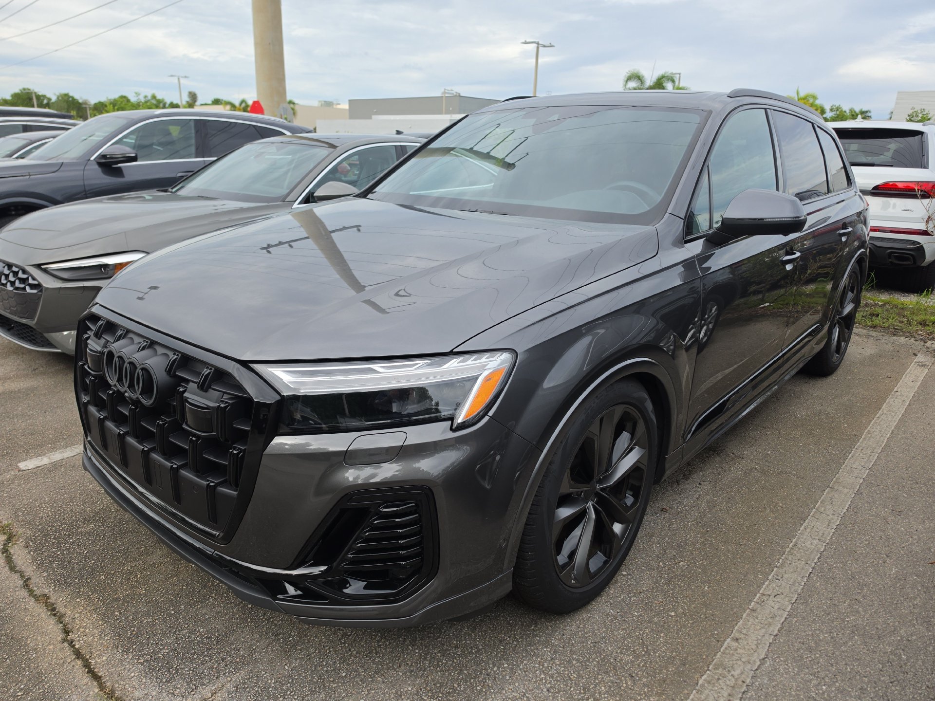 Certified 2026 Audi Q7 3.0T Premium Plus w/ Premium Plus Package AWD/4WD image 3