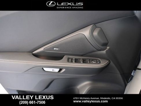 New 2026 Lexus TX 500h AWD image 12