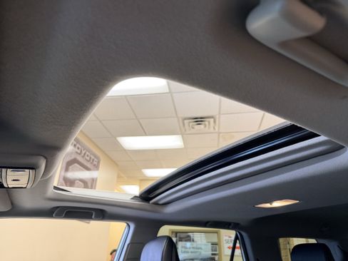 Certified 2024 Toyota 4Runner SR5 Premium w/ Moonroof Package AWD/4WD image 7