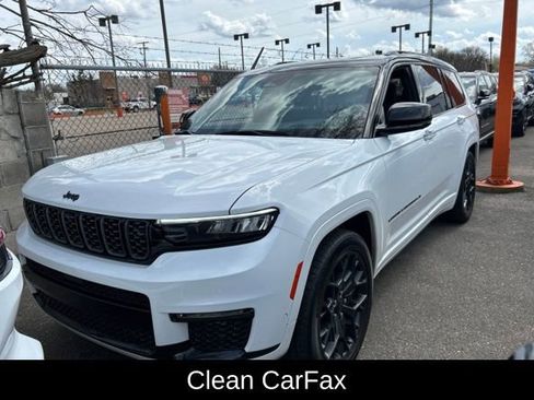 Used 2025 Jeep Grand Cherokee L Summit AWD/4WD image 2