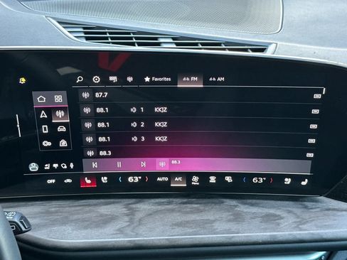 Used 2025 Audi Q5 Premium Plus w/ Premium Plus AWD/4WD image 18
