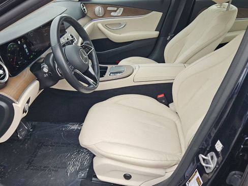 Used 2023 Mercedes-Benz E 450 4MATIC Sedan image 11