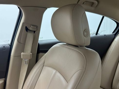 Used 2012 Buick LaCrosse Premium image 36