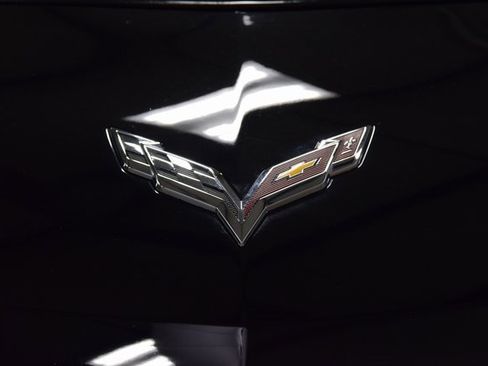 Used 2016 Chevrolet Corvette Stingray Convertible w/ Battery Protection Package image 14