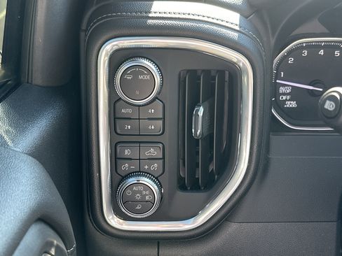 Used 2020 GMC Sierra 1500 SLT w/ SLT Premium Plus Package image 28