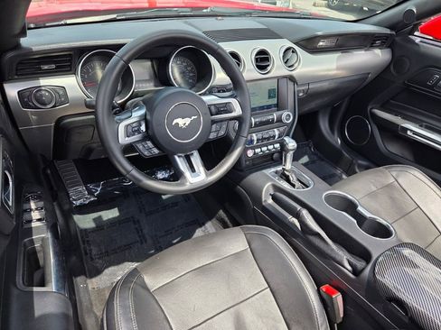 Used 2020 Ford Mustang Premium RWD image 7