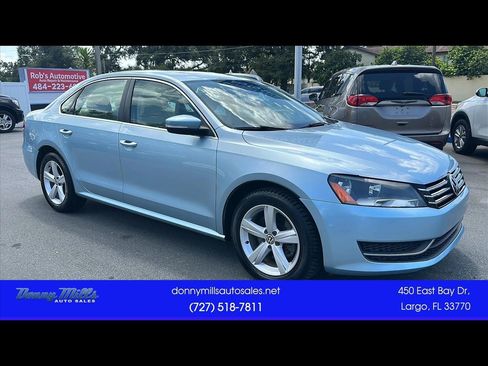 Used 2013 Volkswagen Passat 2.5 SE FWD image 1