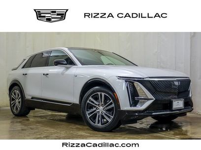 New 2025 Cadillac Lyriq Luxury w/ LPO, Floor Liner Package