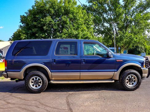 Used 2003 Ford Excursion Eddie Bauer image 2
